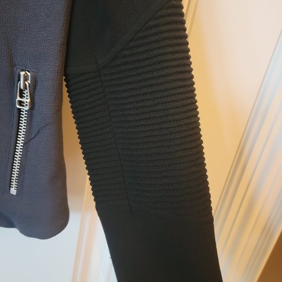 EUC Aritzia Wilfred Montesson Jacket - Picture 4 of 13